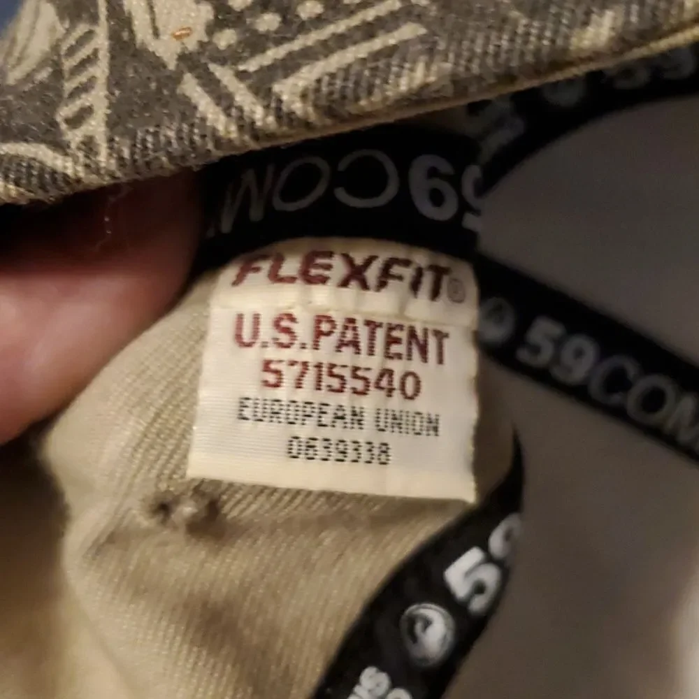 DRACONIS OBSCURO tan Ball Cap - Printed, Embroidered, Fitted Flex Fit Size: S-M‎